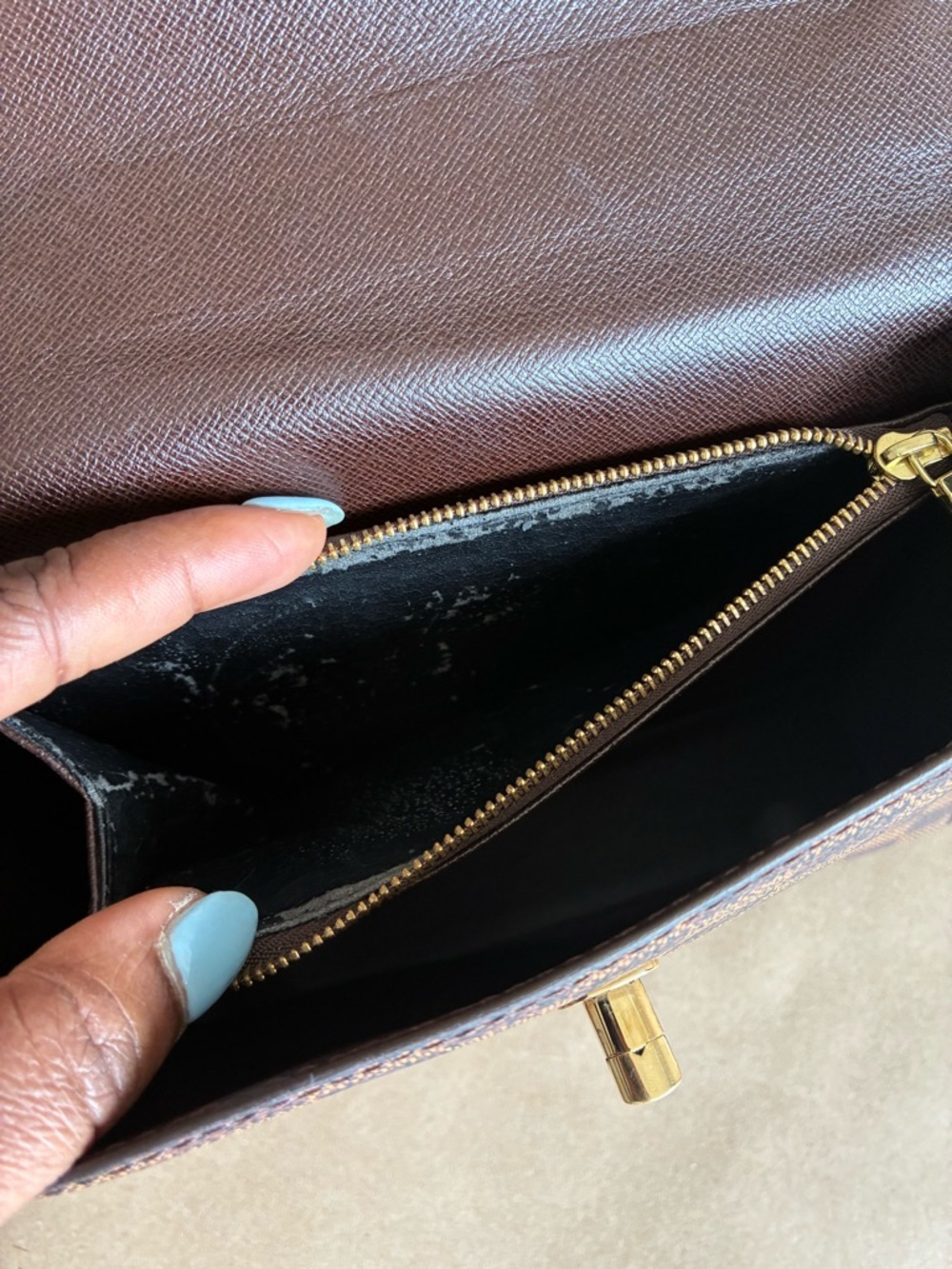 Louis Vuitton Malesherbes in Damier Ébène - Picture 11 of 11